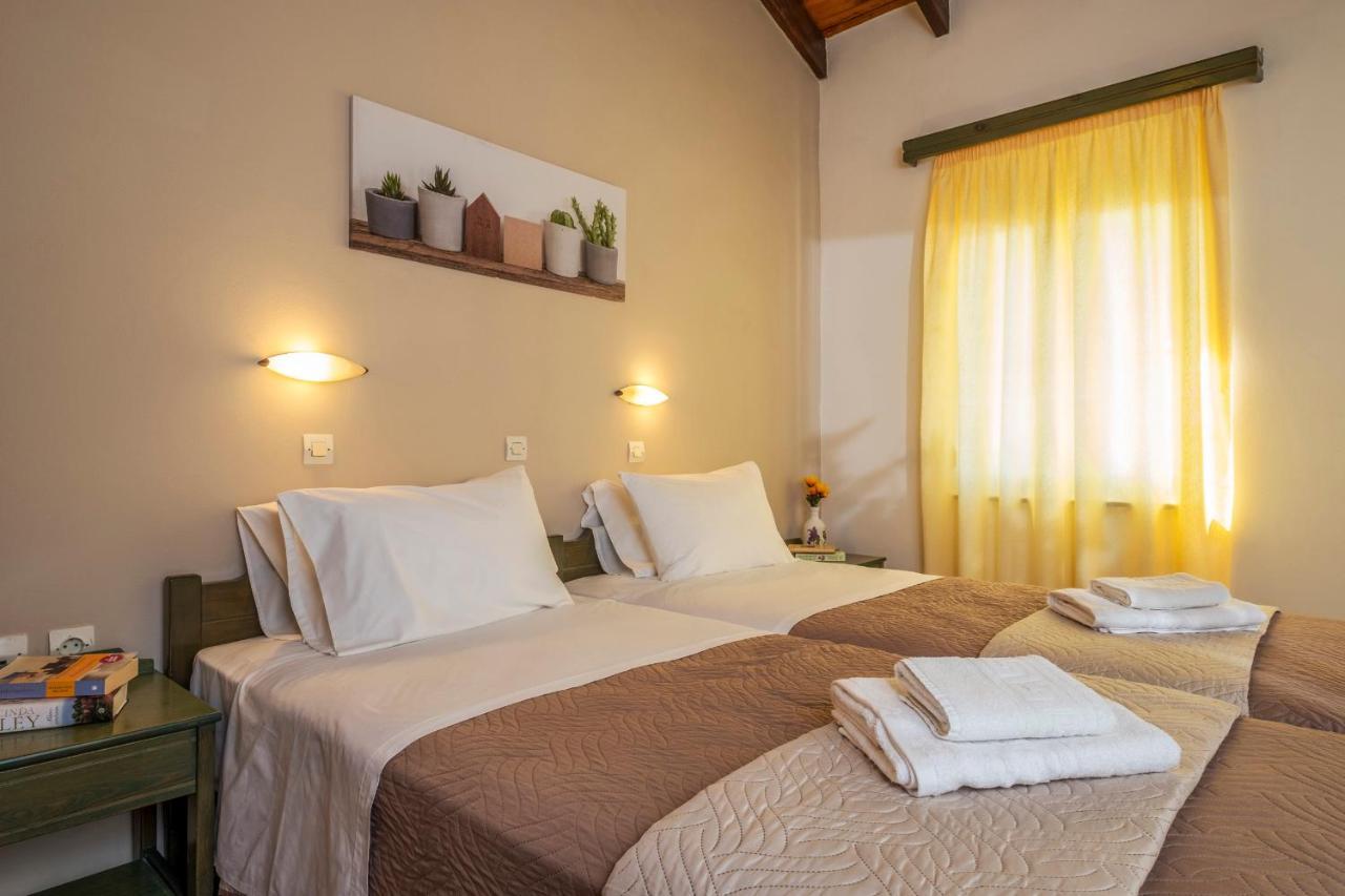 Theos Village Apartments Kato Daratso Dış mekan fotoğraf