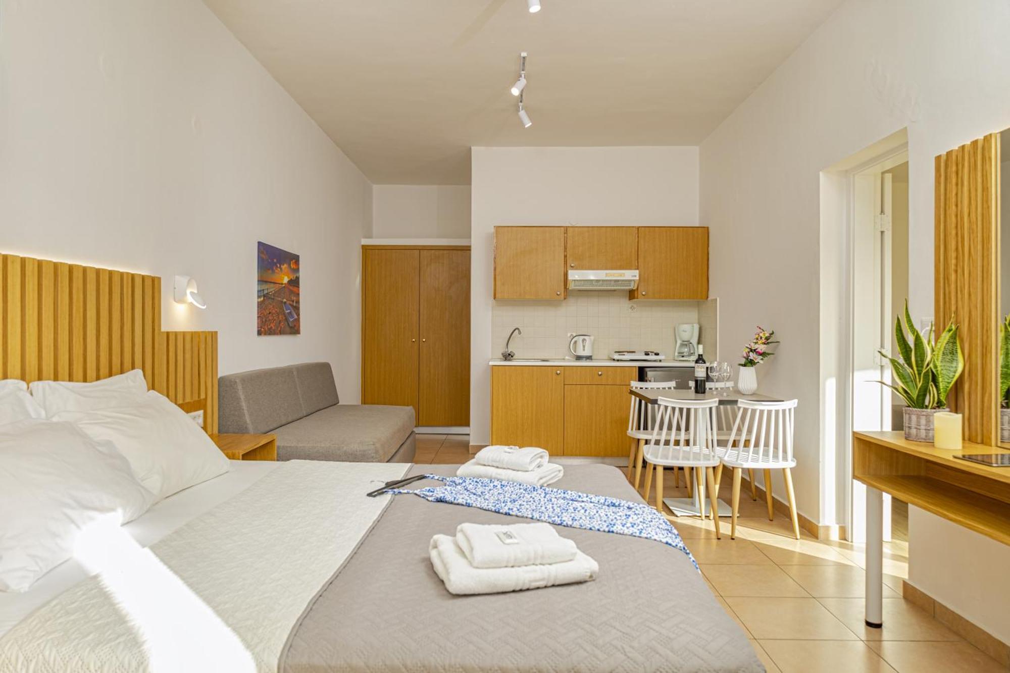 Theos Village Apartments Kato Daratso Dış mekan fotoğraf