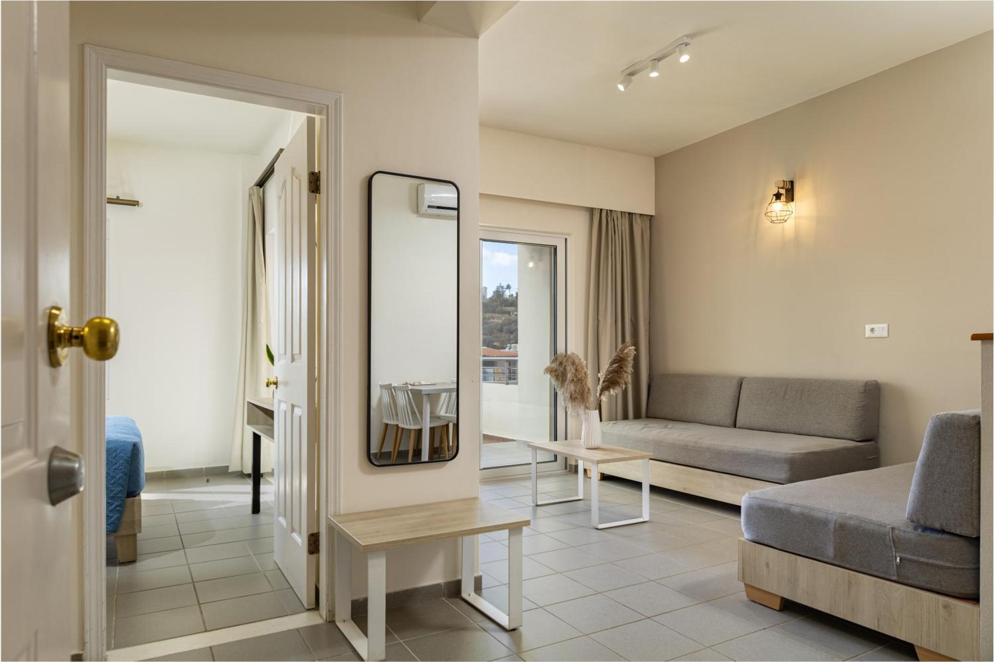 Theos Village Apartments Kato Daratso Dış mekan fotoğraf